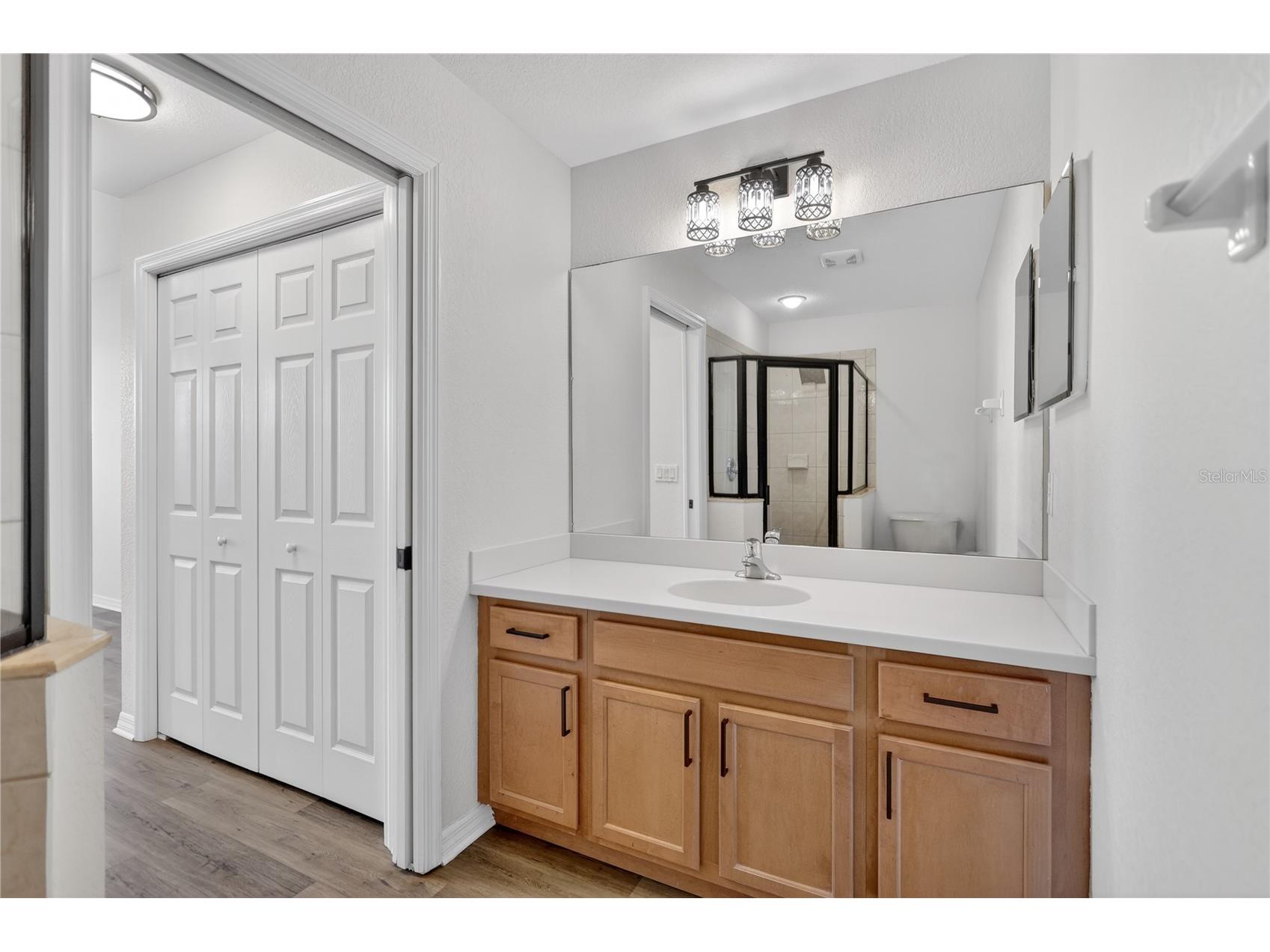 915 Fairwaycove Lane #101 Bradenton FL 34212 A4693958 image27