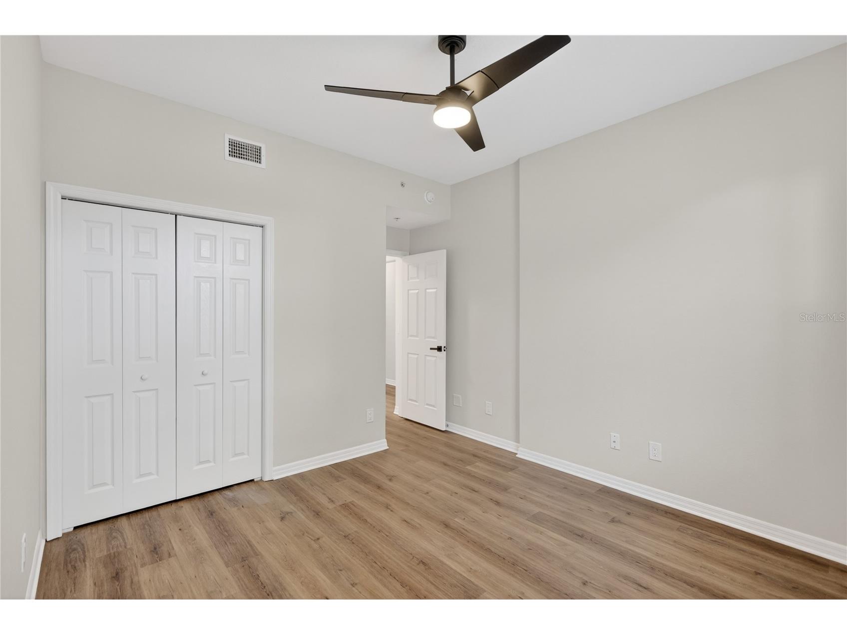 915 Fairwaycove Lane #101 Bradenton FL 34212 A4693958 image29