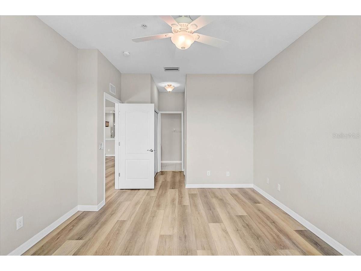 915 Fairwaycove Lane #201 Bradenton FL 34212 A4698493 image16