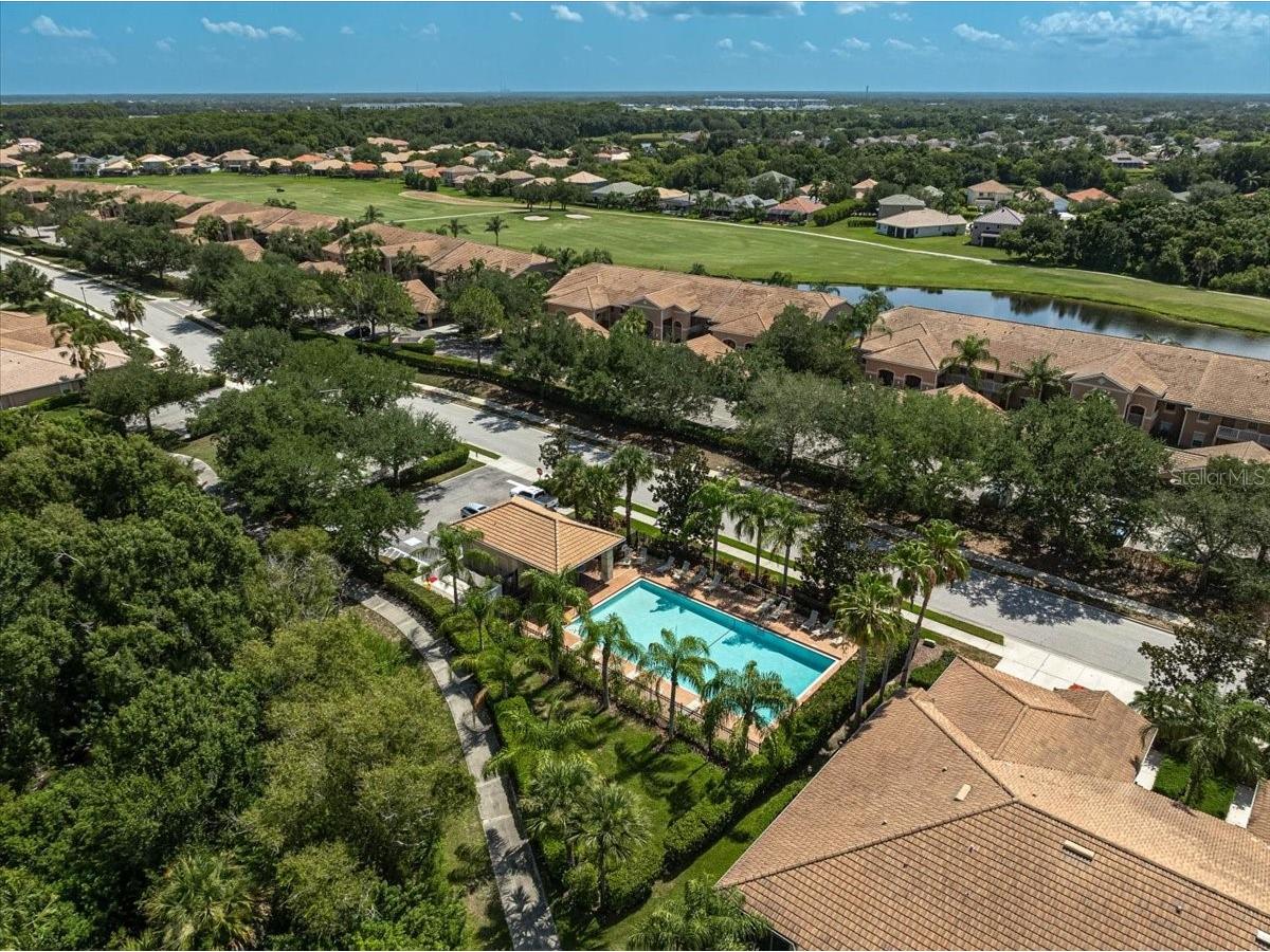 915 Fairwaycove Lane #201 Bradenton FL 34212 A4698493 image35