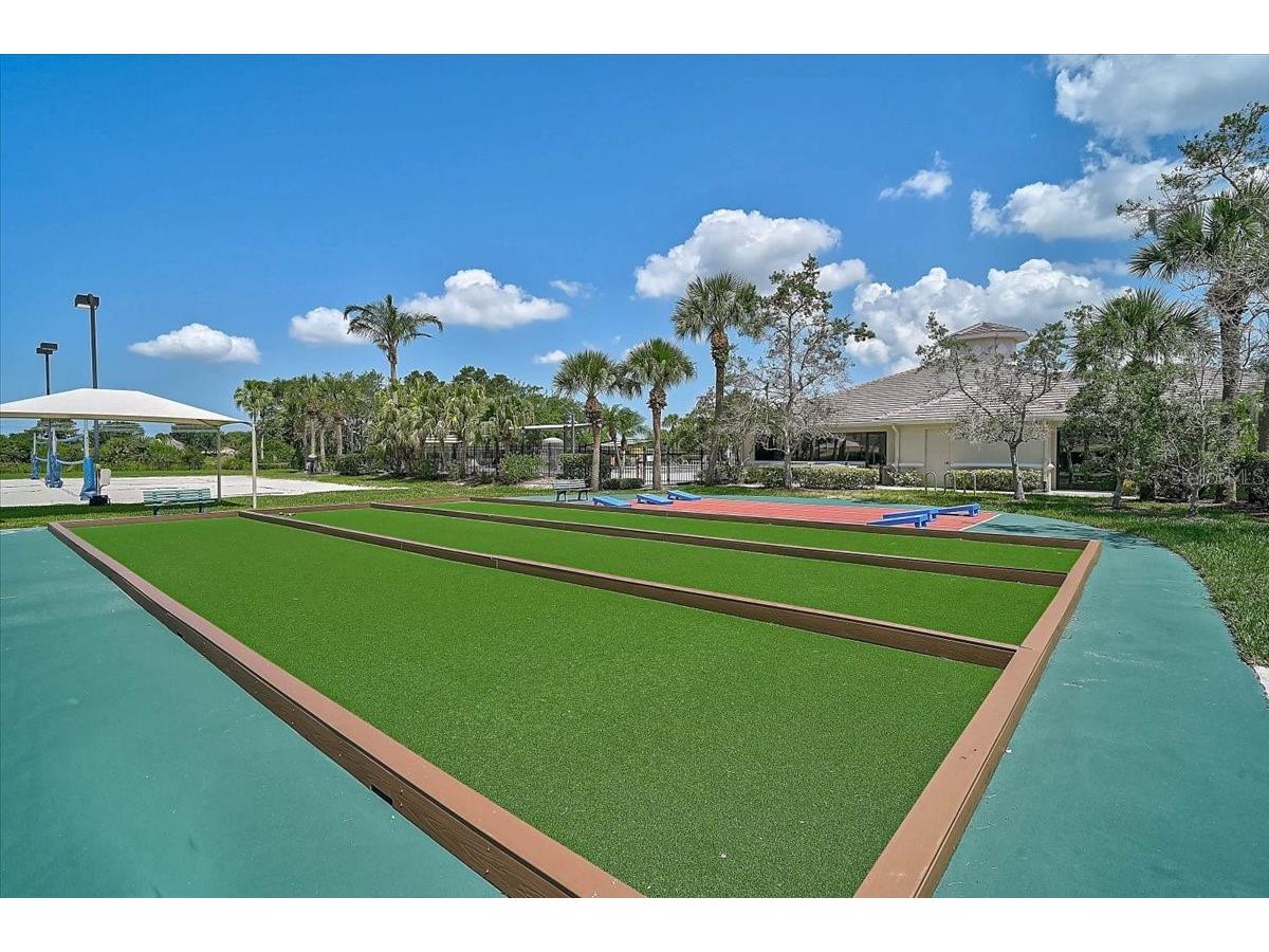 915 Fairwaycove Lane #201 Bradenton FL 34212 A4698493 image47