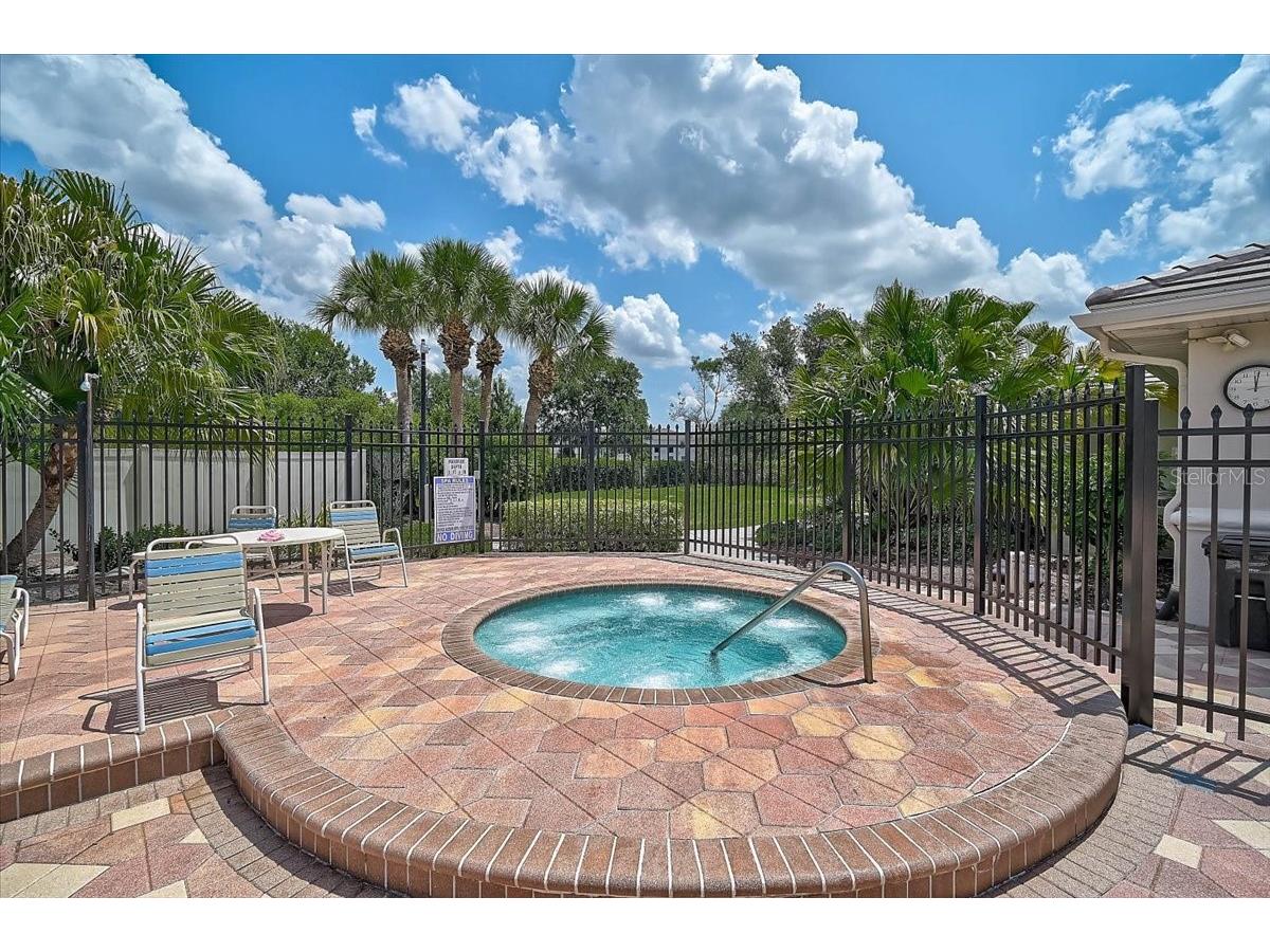 915 Fairwaycove Lane #201 Bradenton FL 34212 A4698493 image54