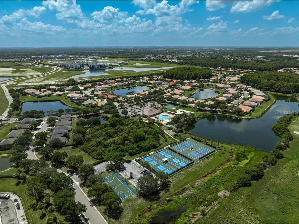 915 Fairwaycove Lane #201 Bradenton FL 34212 A4698493 image58