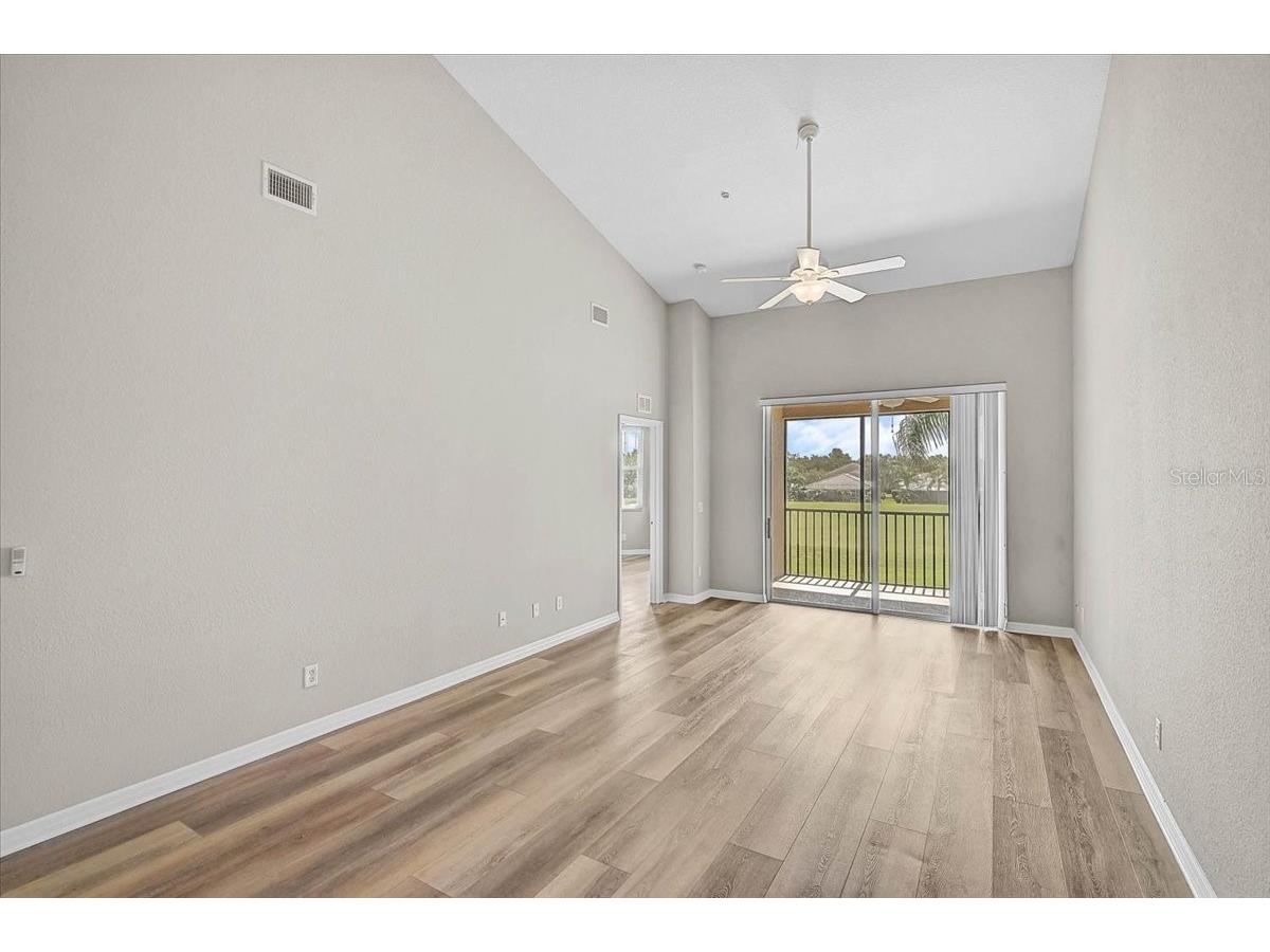 915 Fairwaycove Lane #201 Bradenton FL 34212 A4698493 image7