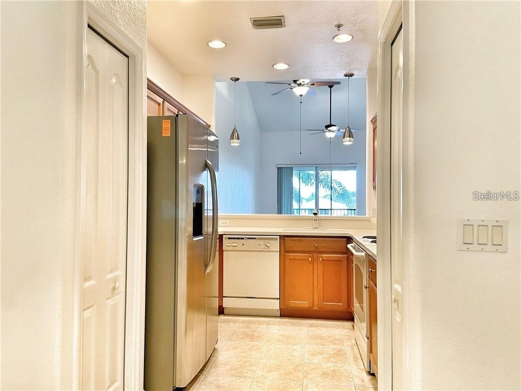 915 Fairwaycove Lane #208 Bradenton FL 34212 N6143919 image3