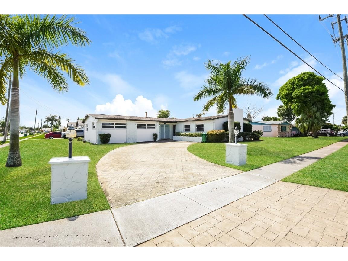 915 Koloa Drive Merritt Island FL 32953 - CANAL TO SYKES CREEK O6185737 image1