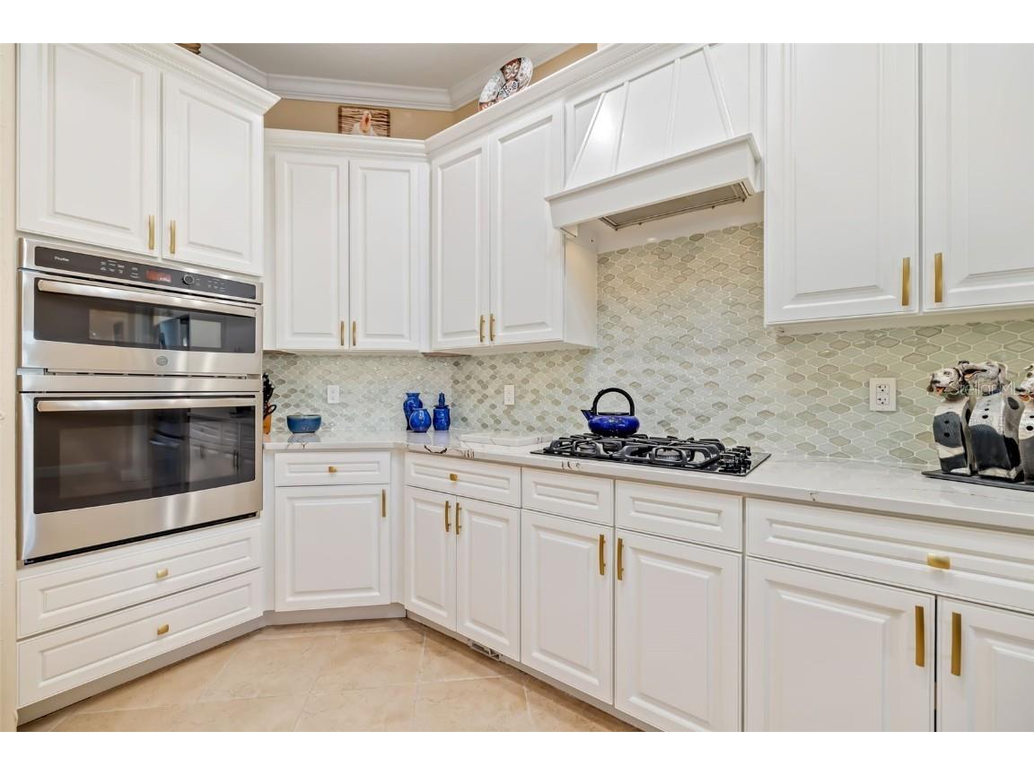 915 Maritime Court Bradenton FL 34212 - WATERLEFE WATERWAY A4675565 image10