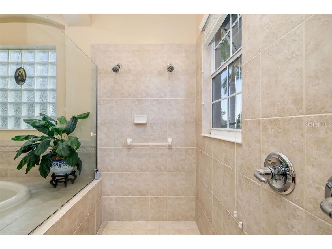 915 Maritime Court Bradenton FL 34212 - WATERLEFE WATERWAY A4675565 image38