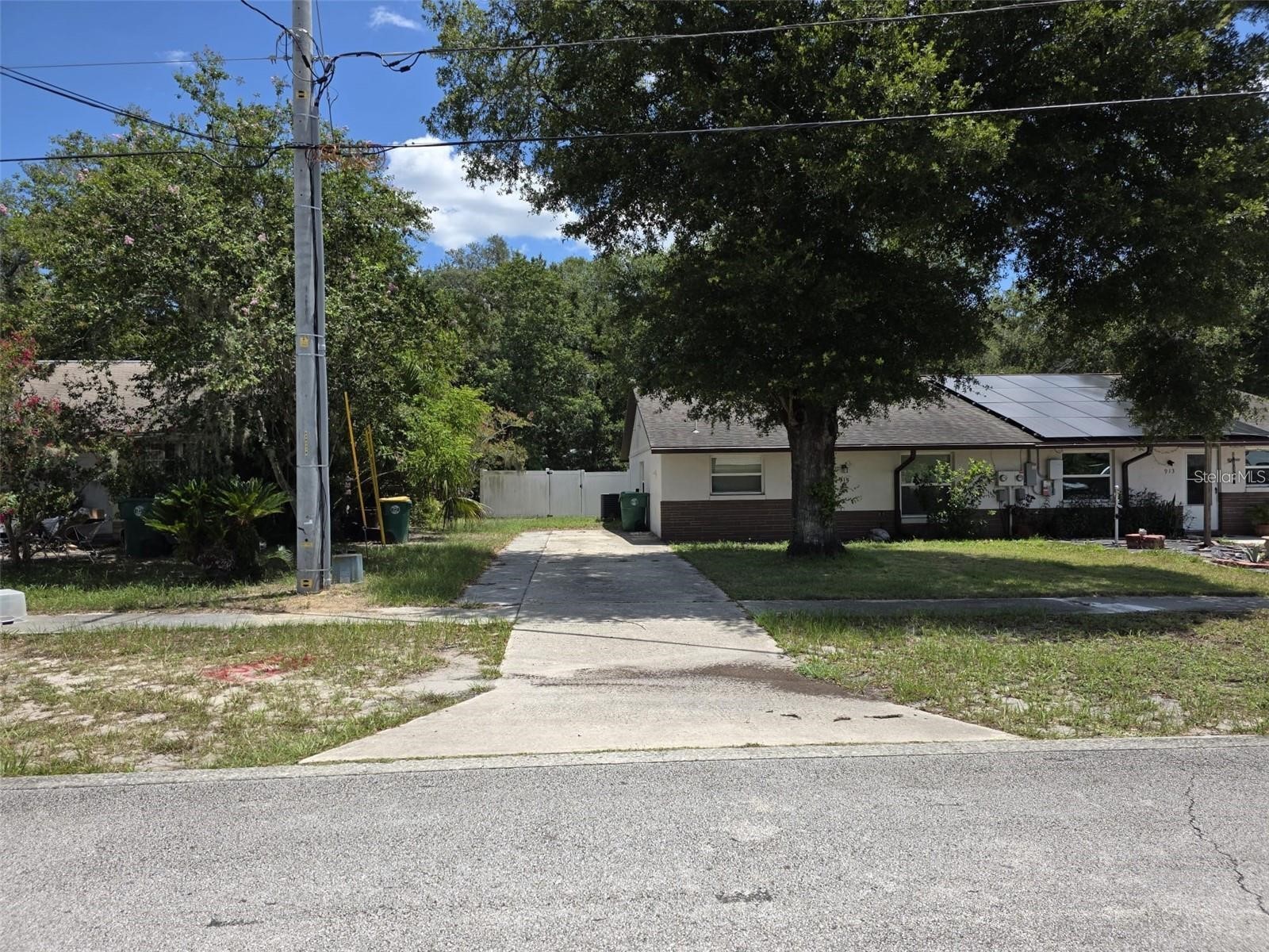 915 Marlboro Drive Deland FL 32724 V4946504 image1