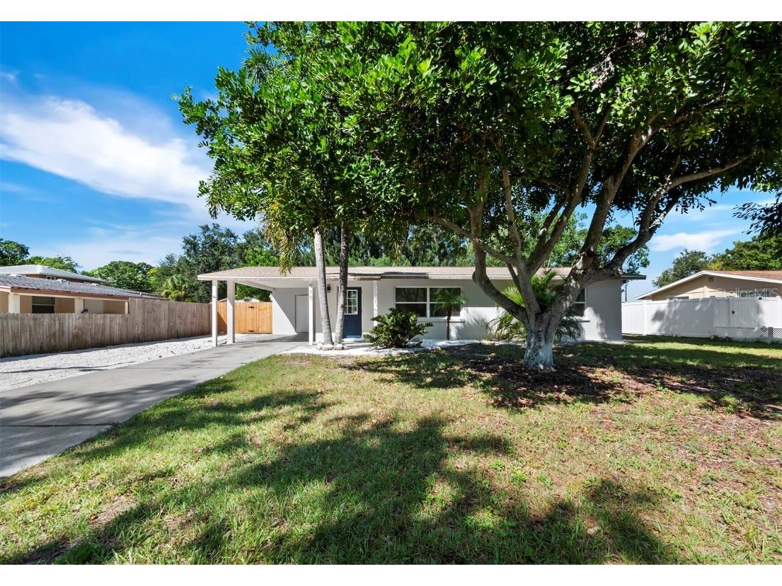 915 N Pompano Avenue Sarasota FL 34237 A4584549 image1