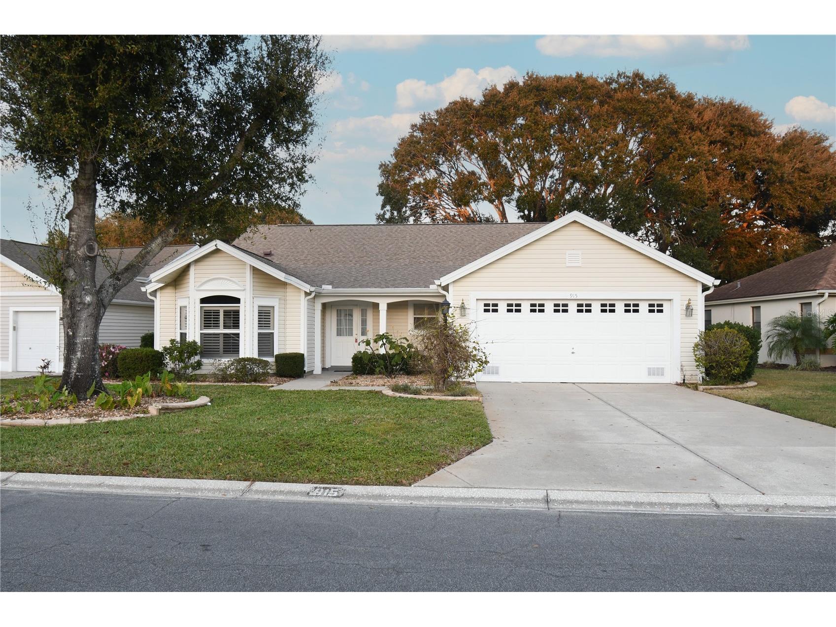 915 Ramos Drive The Villages FL 32159 G5105852 image1
