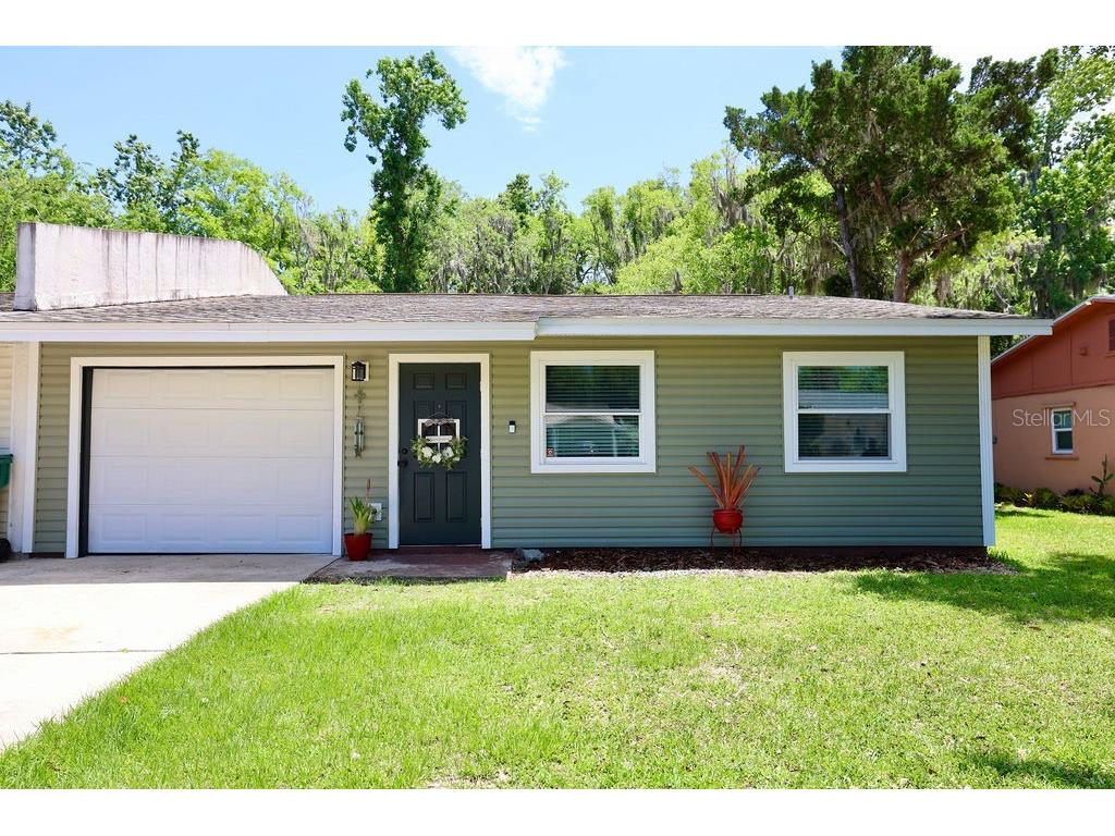 915 Royal Oak Court Holly Hill FL 32117 V4949259 image1