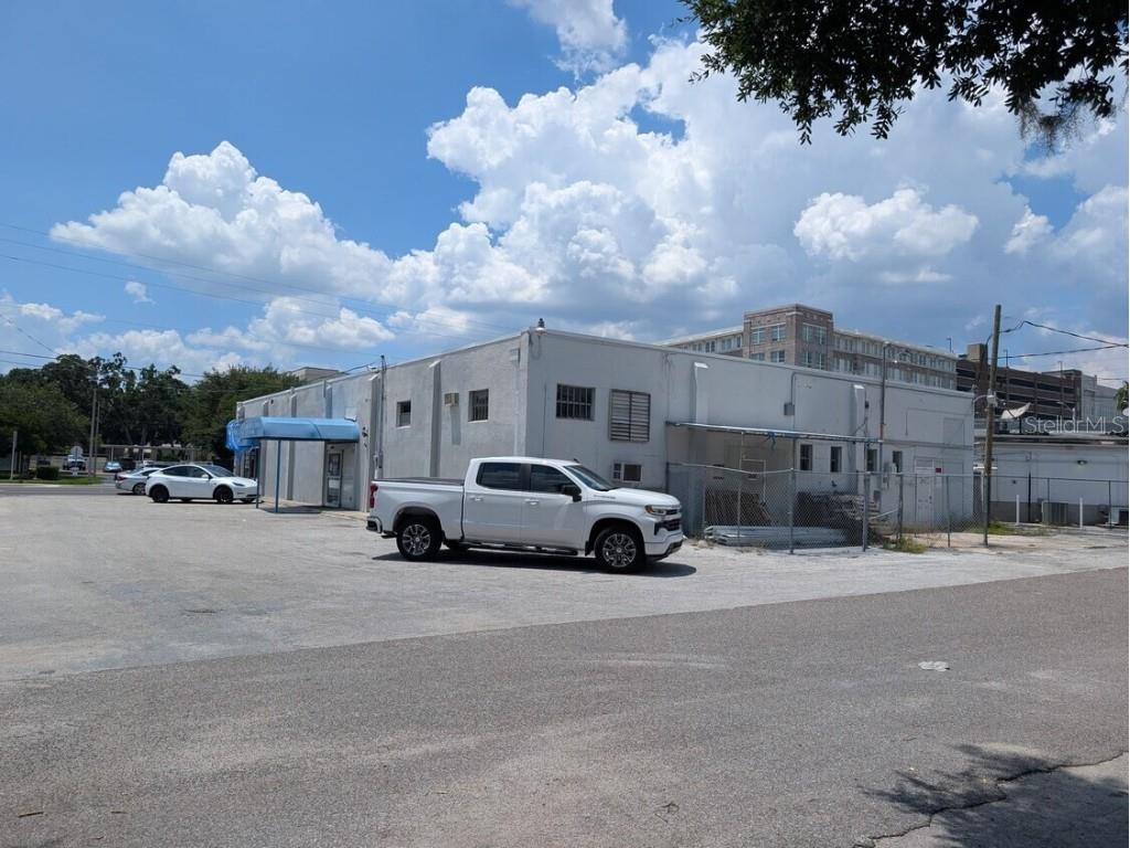 915 S Orange Avenue Orlando FL 32806 O6363057 image5