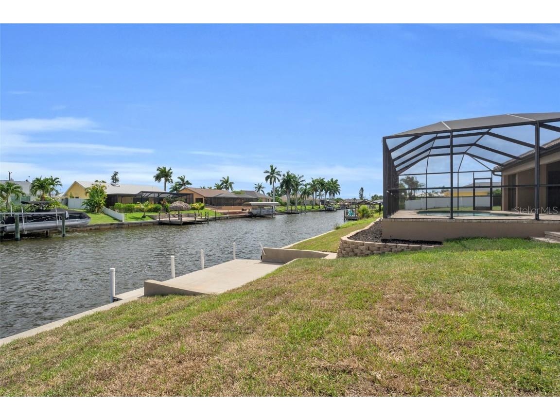 915 SE 33rd Terrace Cape Coral FL 33904 C7511677 image35