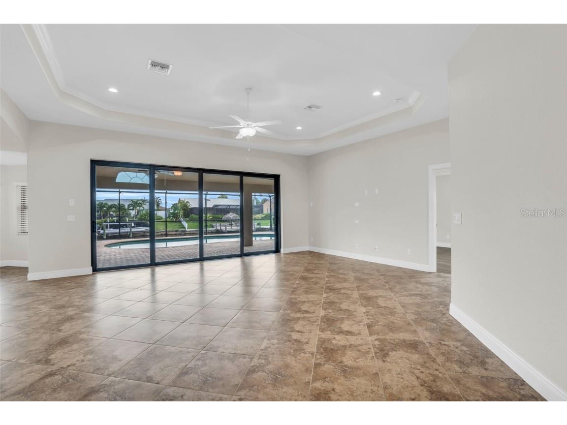 915 SE 33rd Terrace Cape Coral FL 33904 C7511677 image9