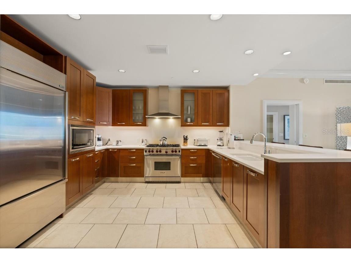 915 Seaside Dr #405 WEEKS 22-23 Sarasota FL 34242 - GULF OF MEXICO A4648881 image5