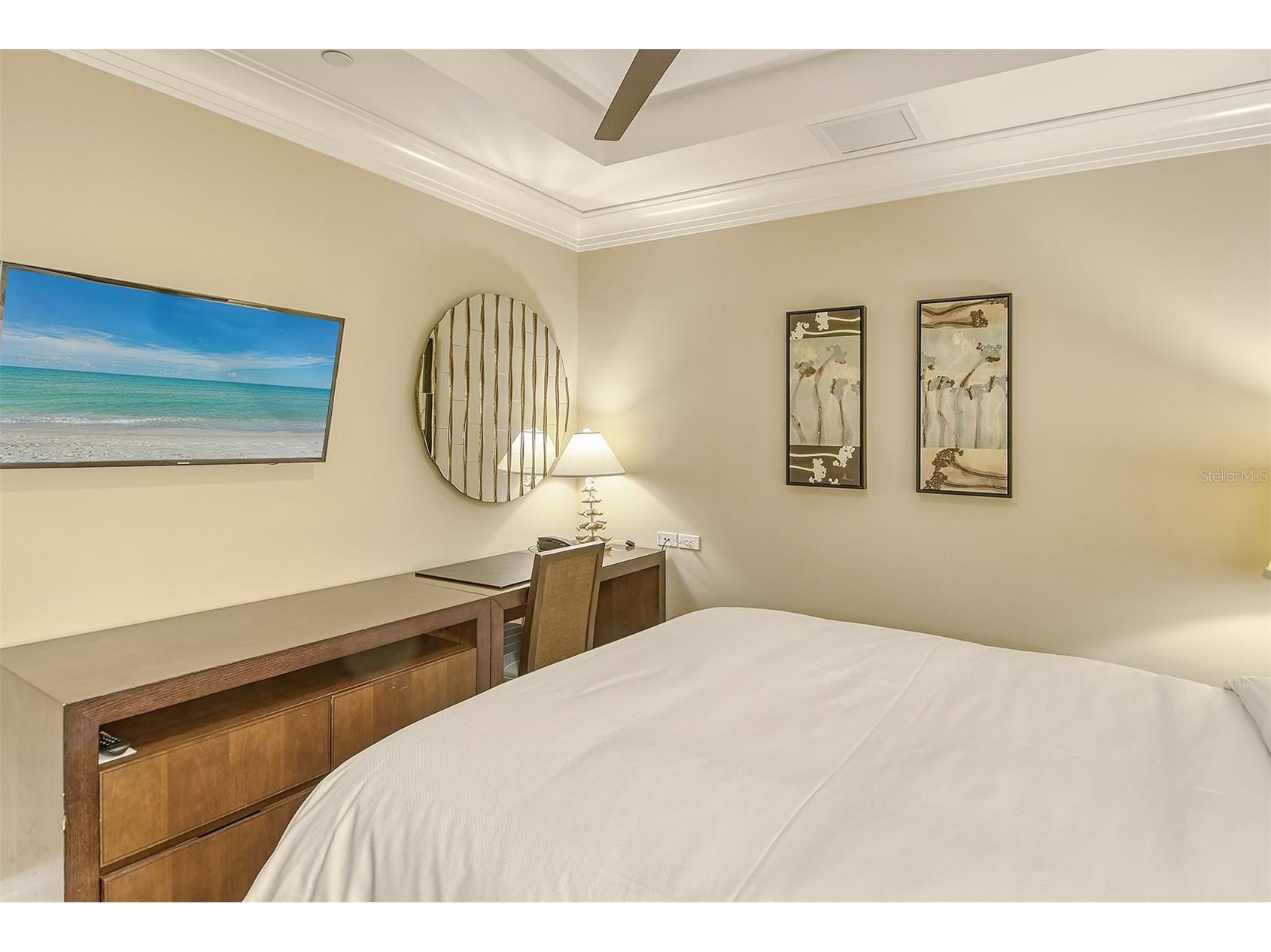 915 Seaside Drive #312 WEEKS 16-17 Sarasota FL 34242 - GULF OF MEXICO A4692319 image29
