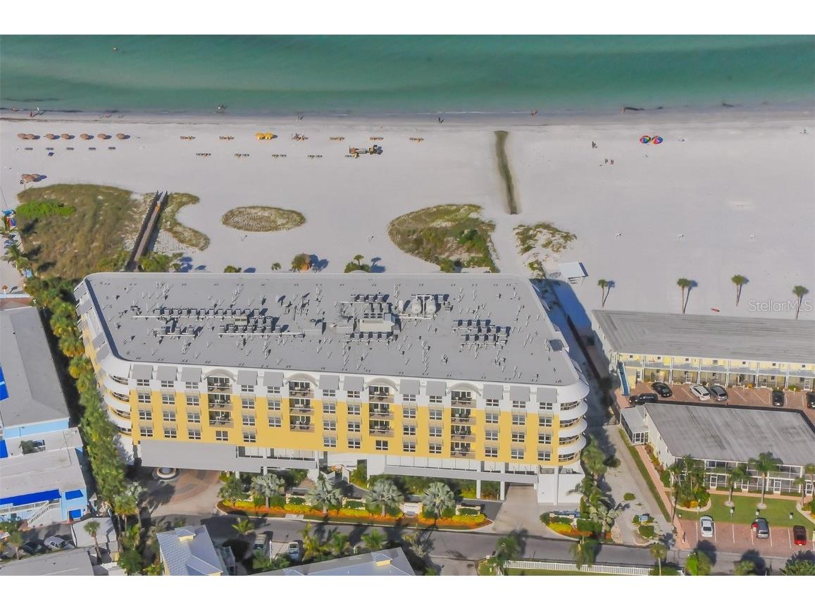 915 Seaside Drive #312 WEEKS 32-33 Sarasota FL 34242 - GULF OF MEXICO A4577053 image2