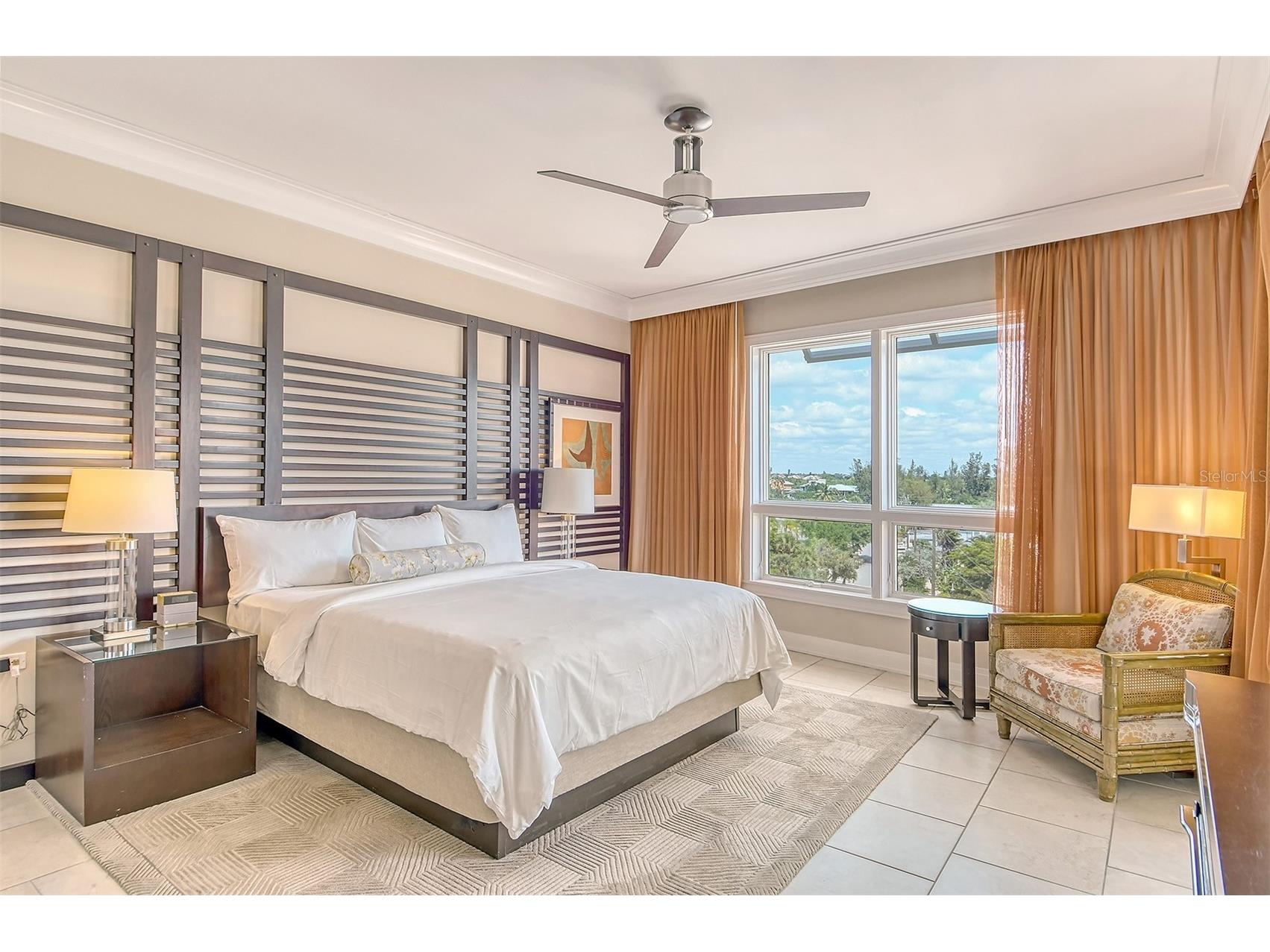 915 Seaside Drive #402 WEEKS 10-13 Sarasota FL 34242 - GULF OF MEXICO A4694774 image18