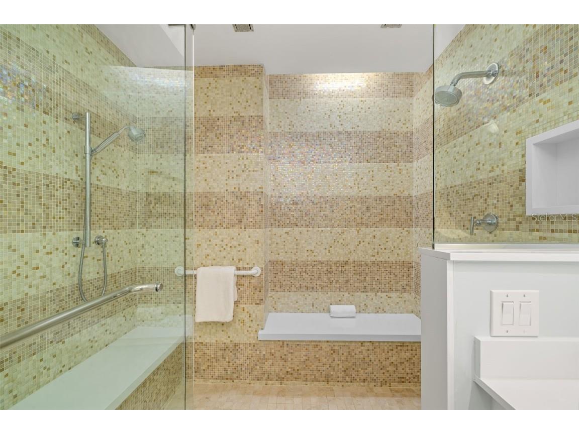 915 Seaside Drive #407 Sarasota FL 34242 A4667661 image46