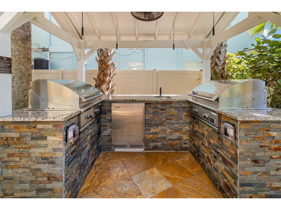 915 Seaside Drive #407 Sarasota FL 34242 A4667661 image70