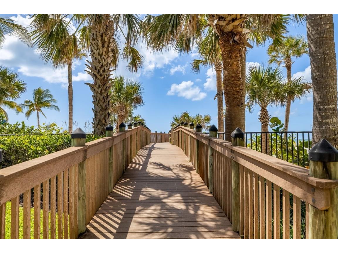 915 Seaside Drive #407 Sarasota FL 34242 A4667661 image71