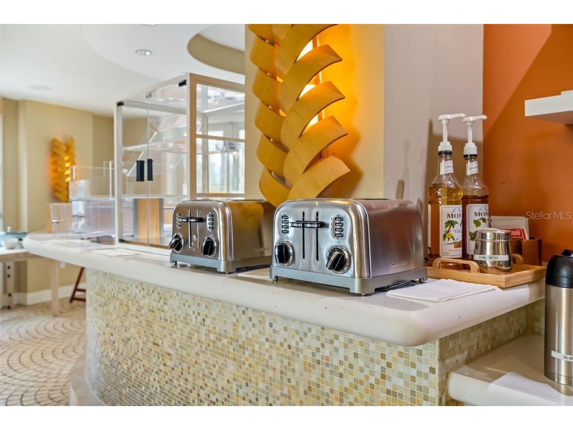 915 Seaside Drive #407 Sarasota FL 34242 A4667661 image75