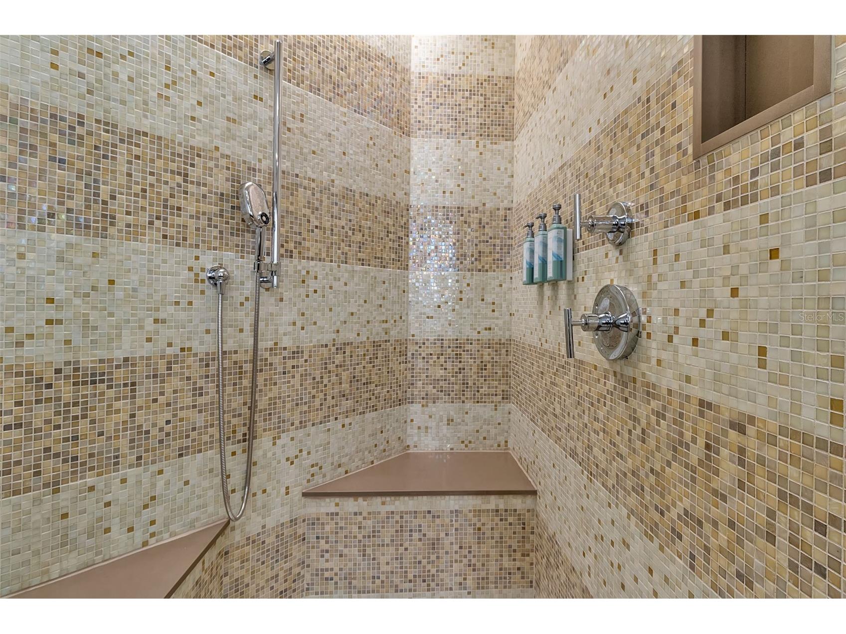 915 Seaside Drive #412 Sarasota FL 34242 - GULF OF MEXICO A4681675 image23