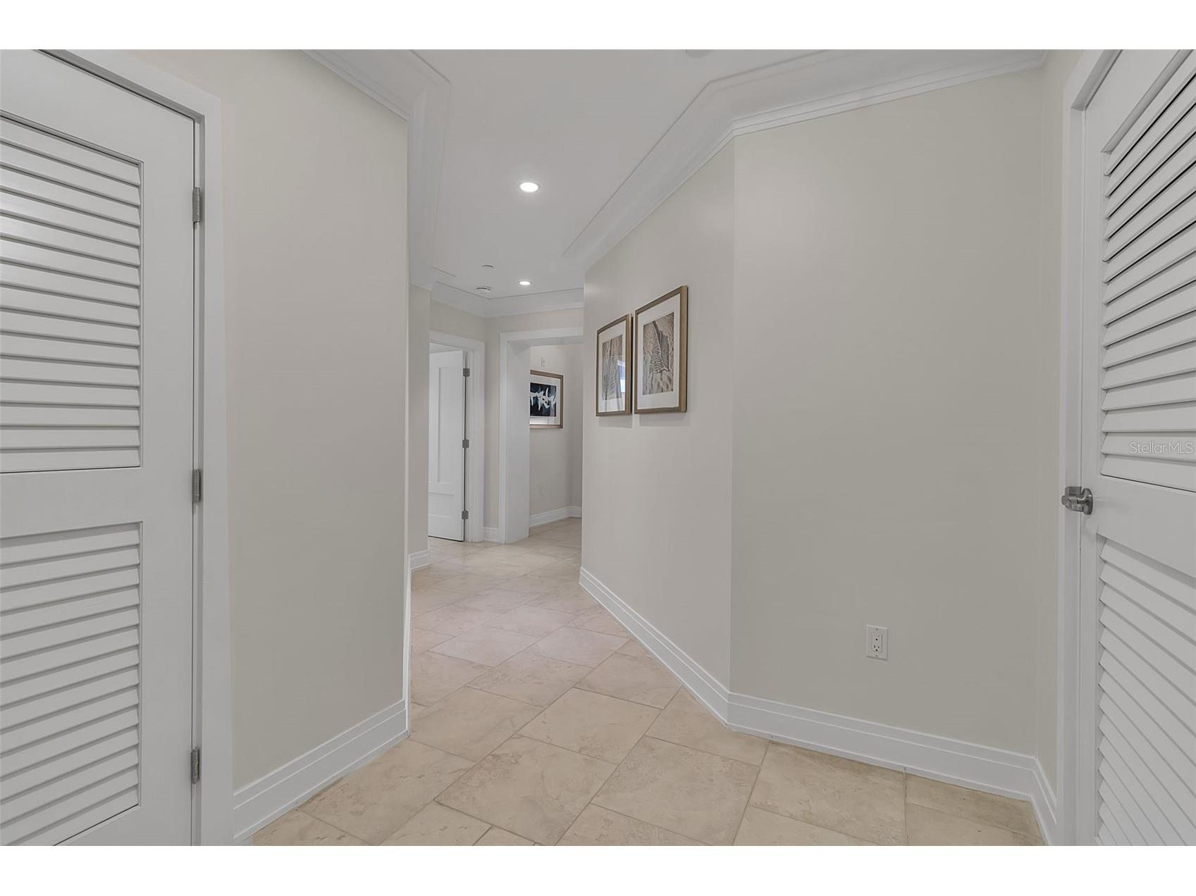 915 Seaside Drive #412 Sarasota FL 34242 - GULF OF MEXICO A4681675 image5