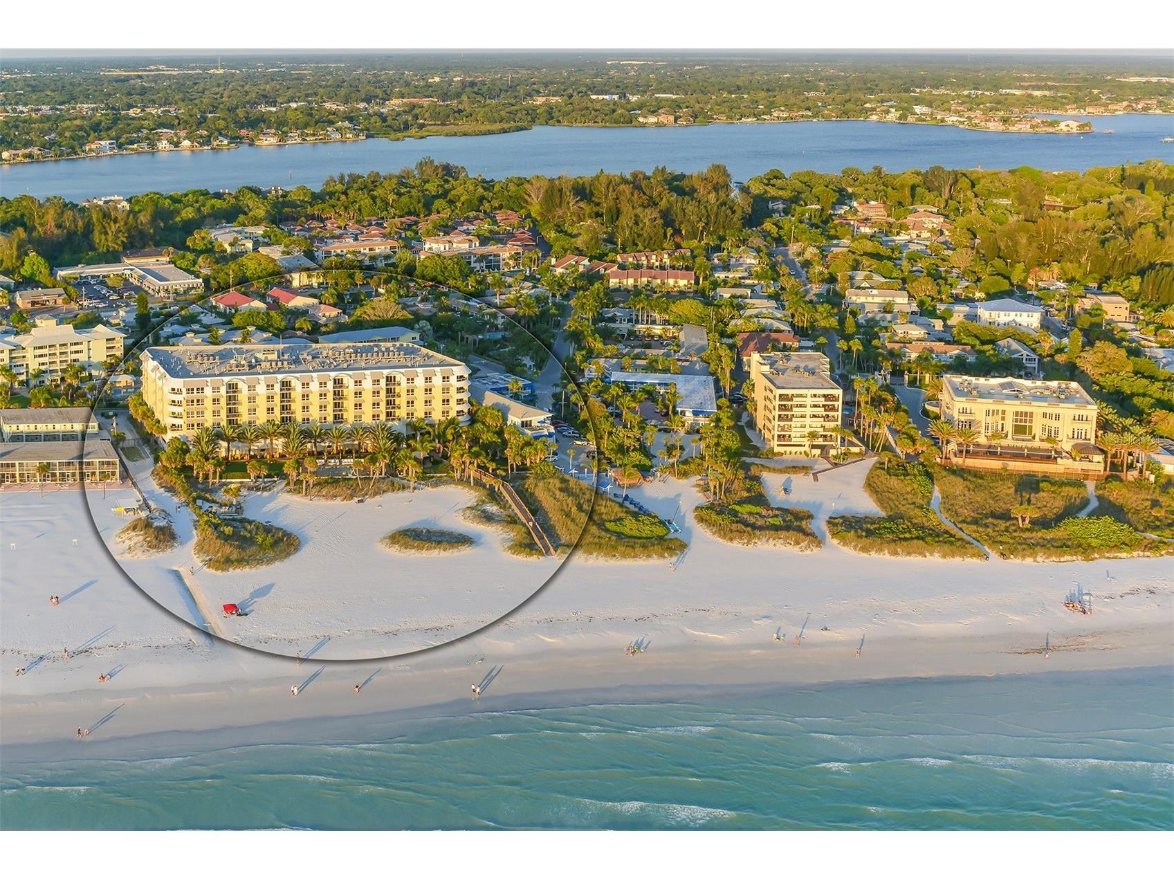 915 Seaside Drive #511 WEEKS 16-17 Sarasota FL 34242 - GULF OF MEXICO A4677773 image1