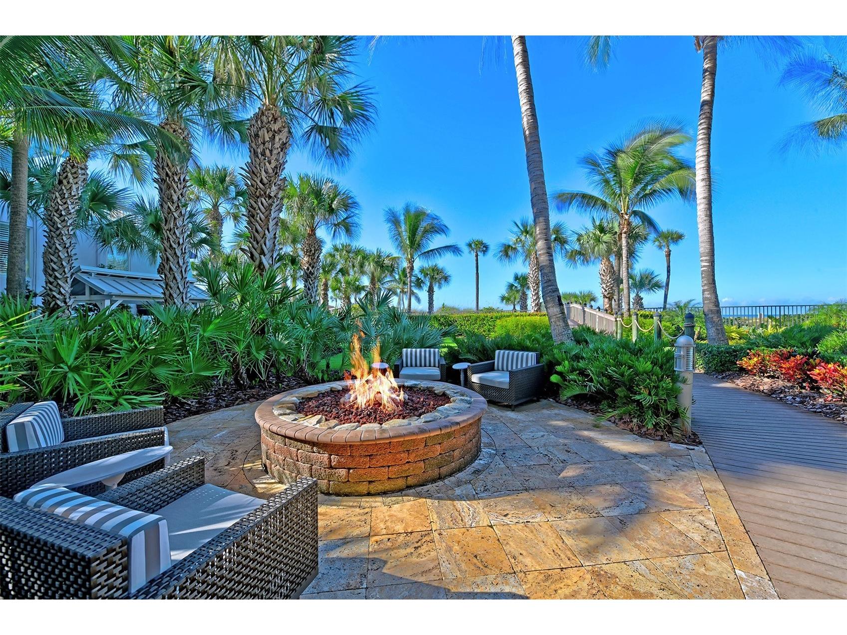 915 Seaside Drive #511 WEEKS 16-17 Sarasota FL 34242 - GULF OF MEXICO A4677773 image34