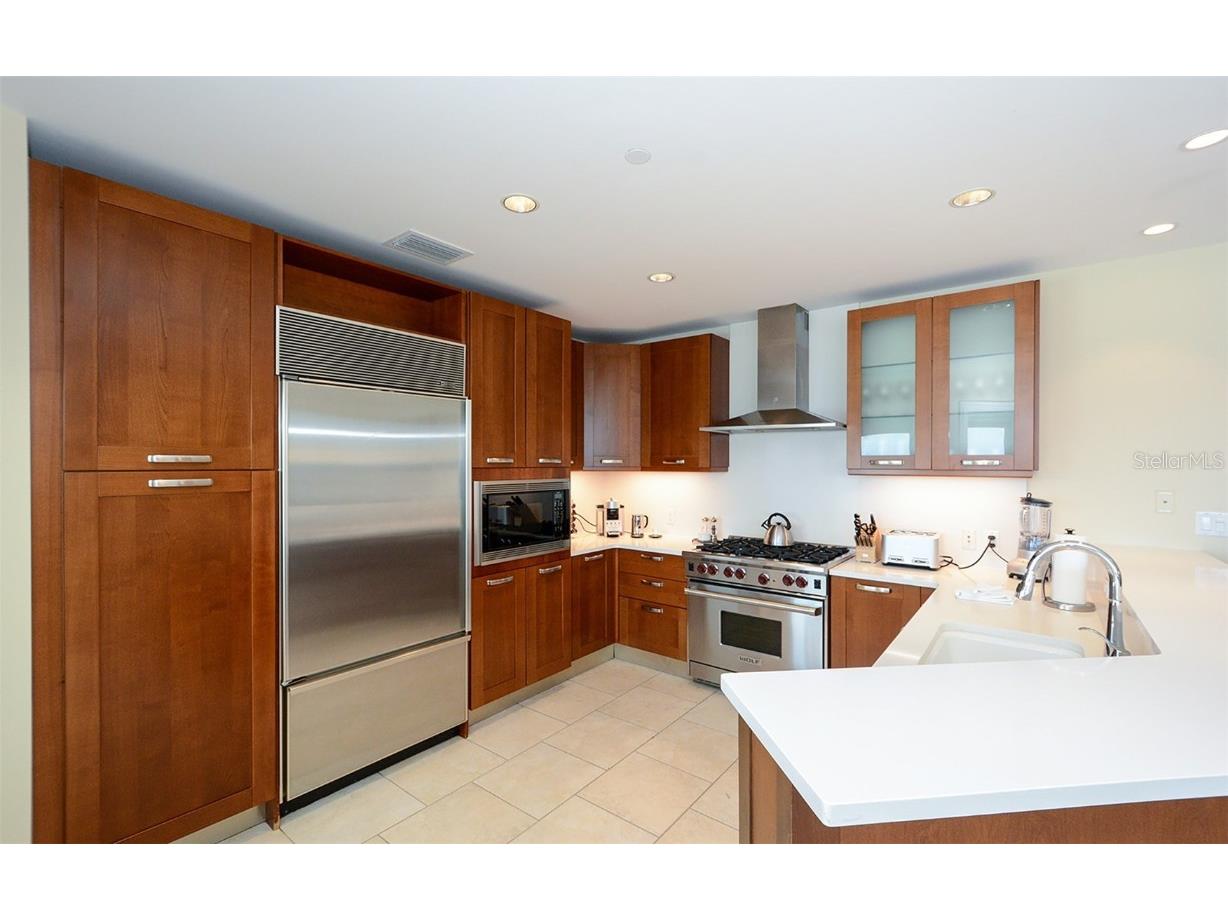 915 Seaside Drive #511 WEEKS 2-3 Sarasota FL 34242 - GULF OF MEXICO A4666194 image10