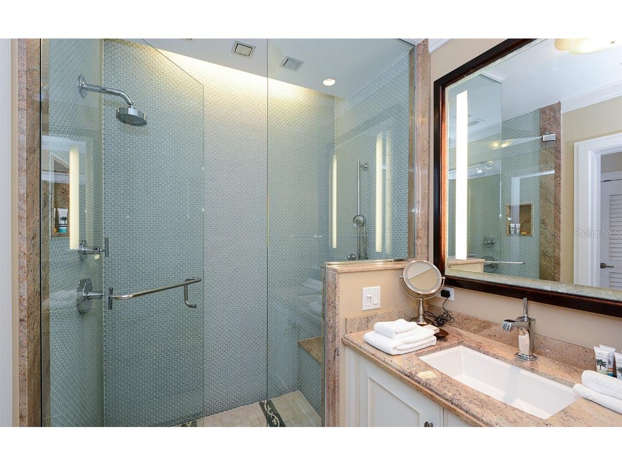 915 Seaside Drive #511 WEEKS 2-3 Sarasota FL 34242 - GULF OF MEXICO A4666194 image22