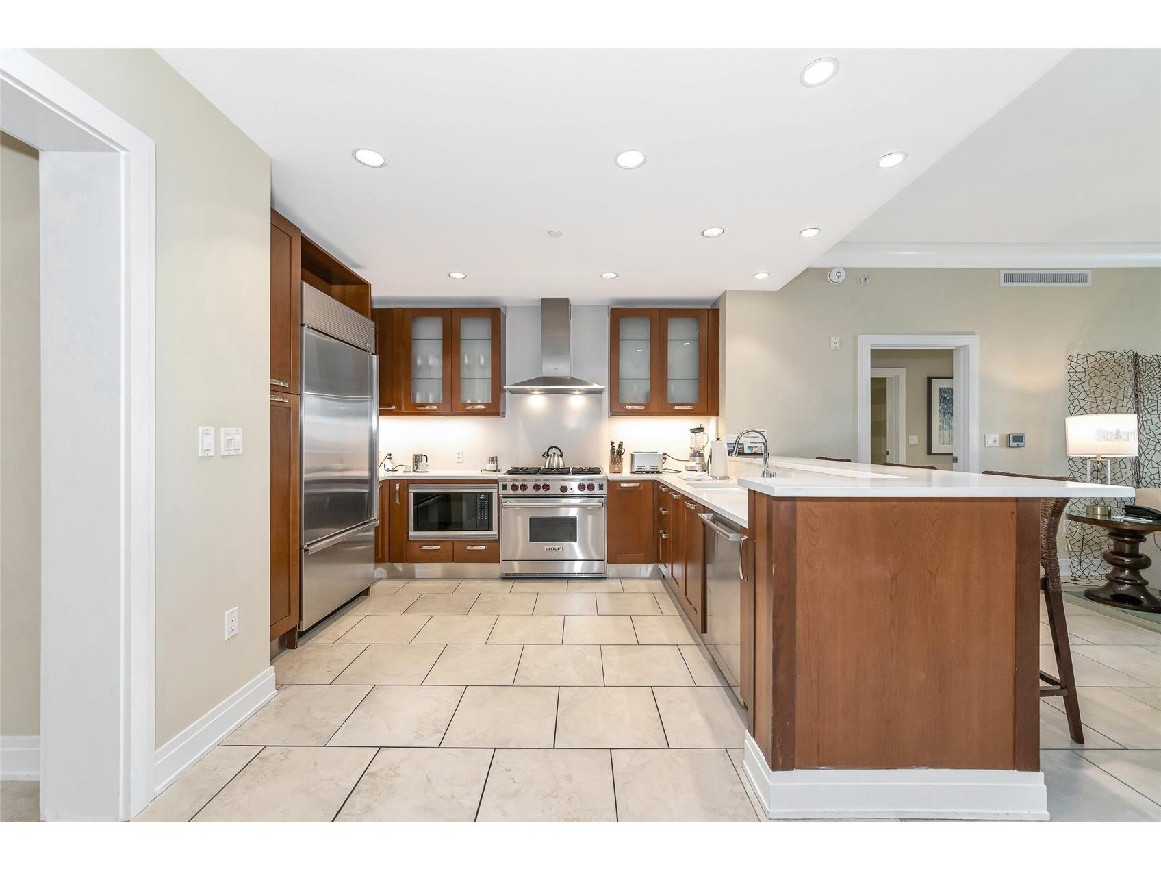 915 Seaside Drive #604 Sarasota FL 34242 - GULF OF MEXICO A4633988 image10