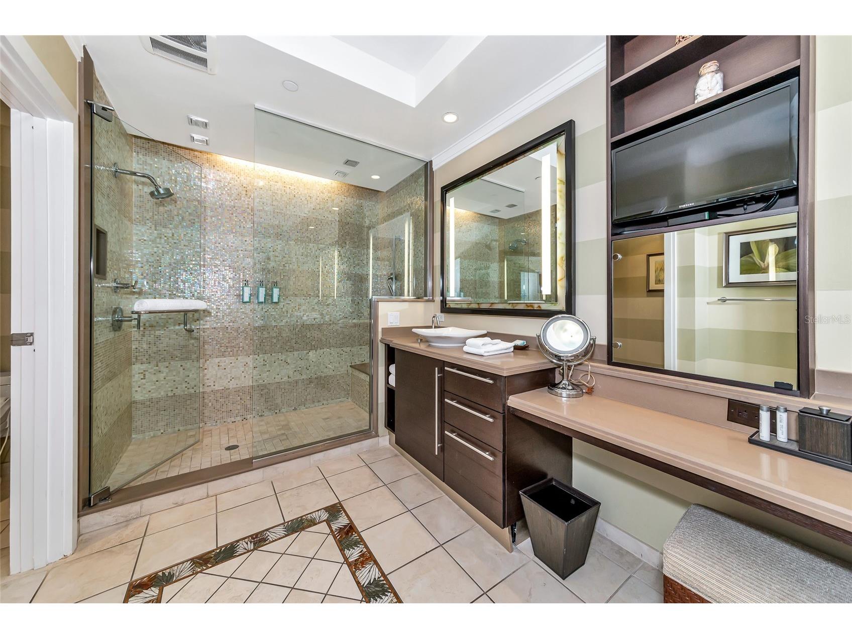 915 Seaside Drive #604 Sarasota FL 34242 - GULF OF MEXICO A4633988 image27