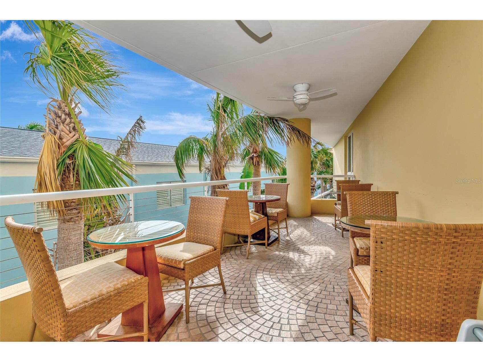 915 Seaside Drive #604 Sarasota FL 34242 - GULF OF MEXICO A4633988 image57