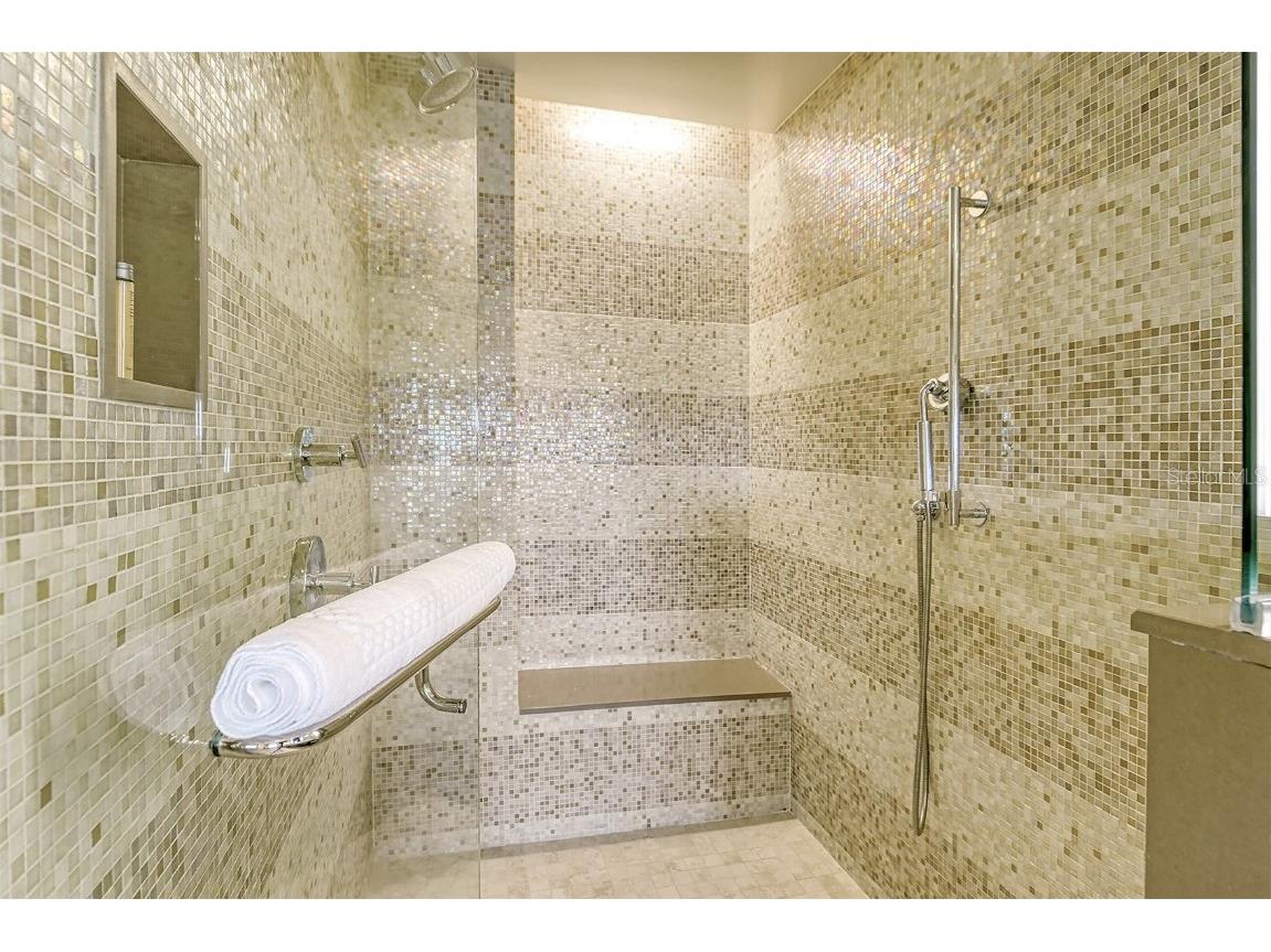 915 Seaside Drive #606 WEEKS 12-13 Sarasota FL 34242 - GULF OF MEXICO A4668668 image23