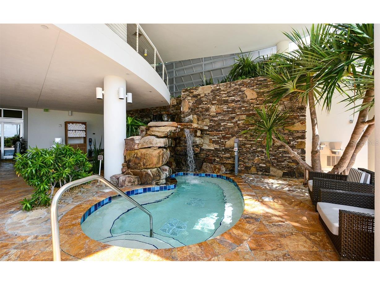 915 Seaside Drive #613 WEEKS 32-33 Sarasota FL 34242 - GULF OF MEXICO A4645738 image27