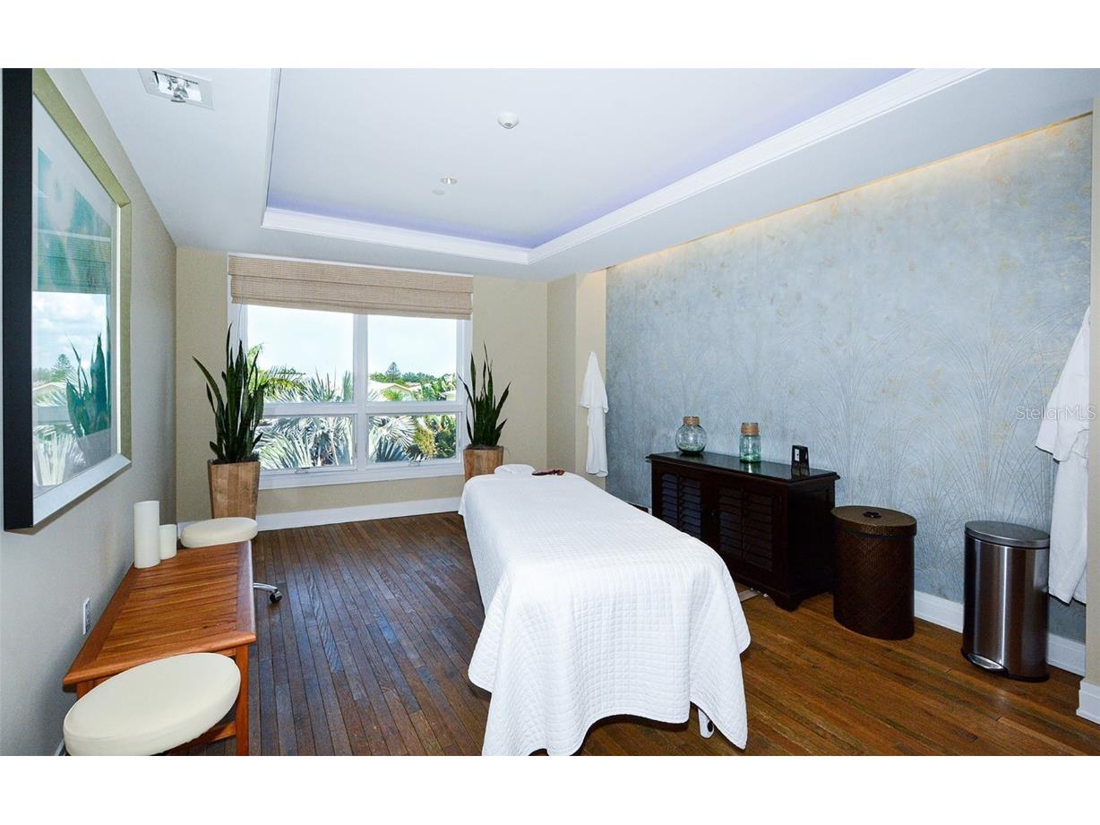 915 Seaside Drive #613 WEEKS 32-33 Sarasota FL 34242 - GULF OF MEXICO A4645738 image32