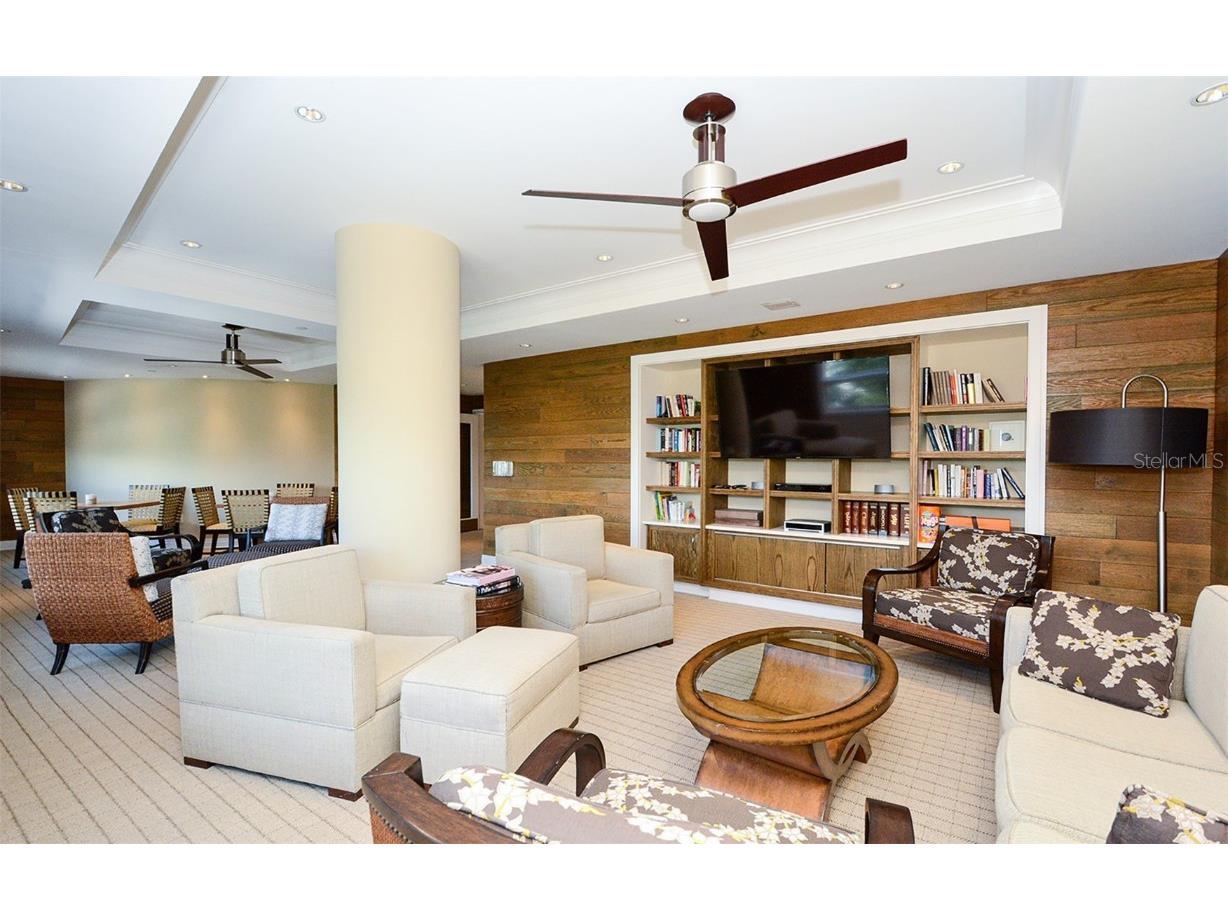 915 Seaside Drive #613 WEEKS 32-33 Sarasota FL 34242 - GULF OF MEXICO A4645738 image41