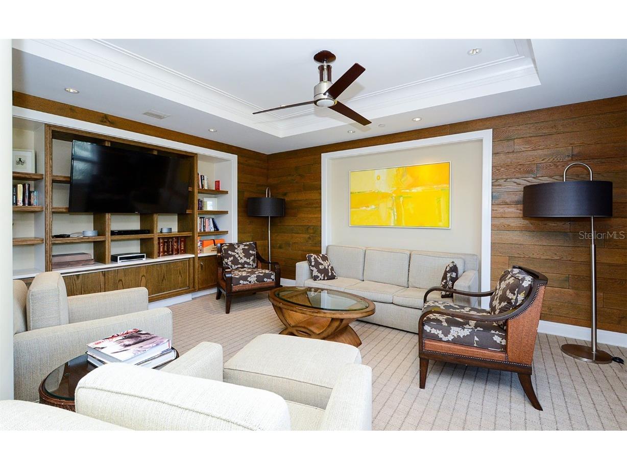 915 Seaside Drive #613 WEEKS 32-33 Sarasota FL 34242 - GULF OF MEXICO A4645738 image42