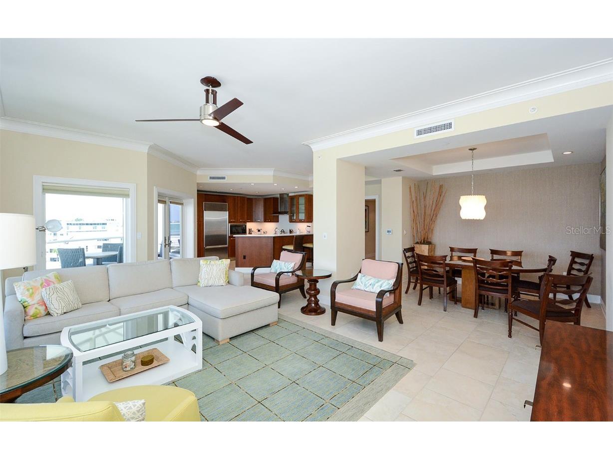 915 Seaside Drive #613 WEEKS 32-33 Sarasota FL 34242 - GULF OF MEXICO A4645738 image5