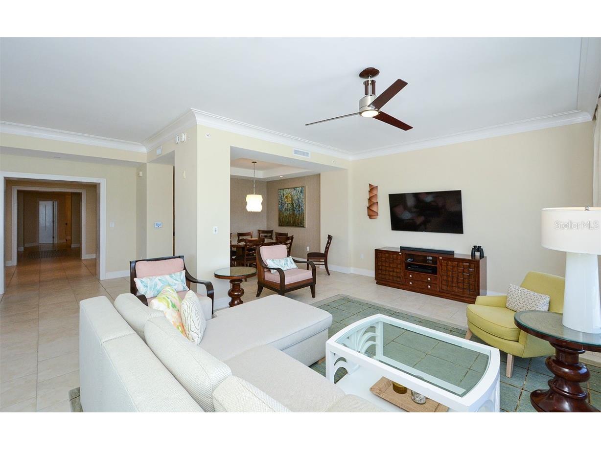 915 Seaside Drive #613 WEEKS 32-33 Sarasota FL 34242 - GULF OF MEXICO A4645738 image7