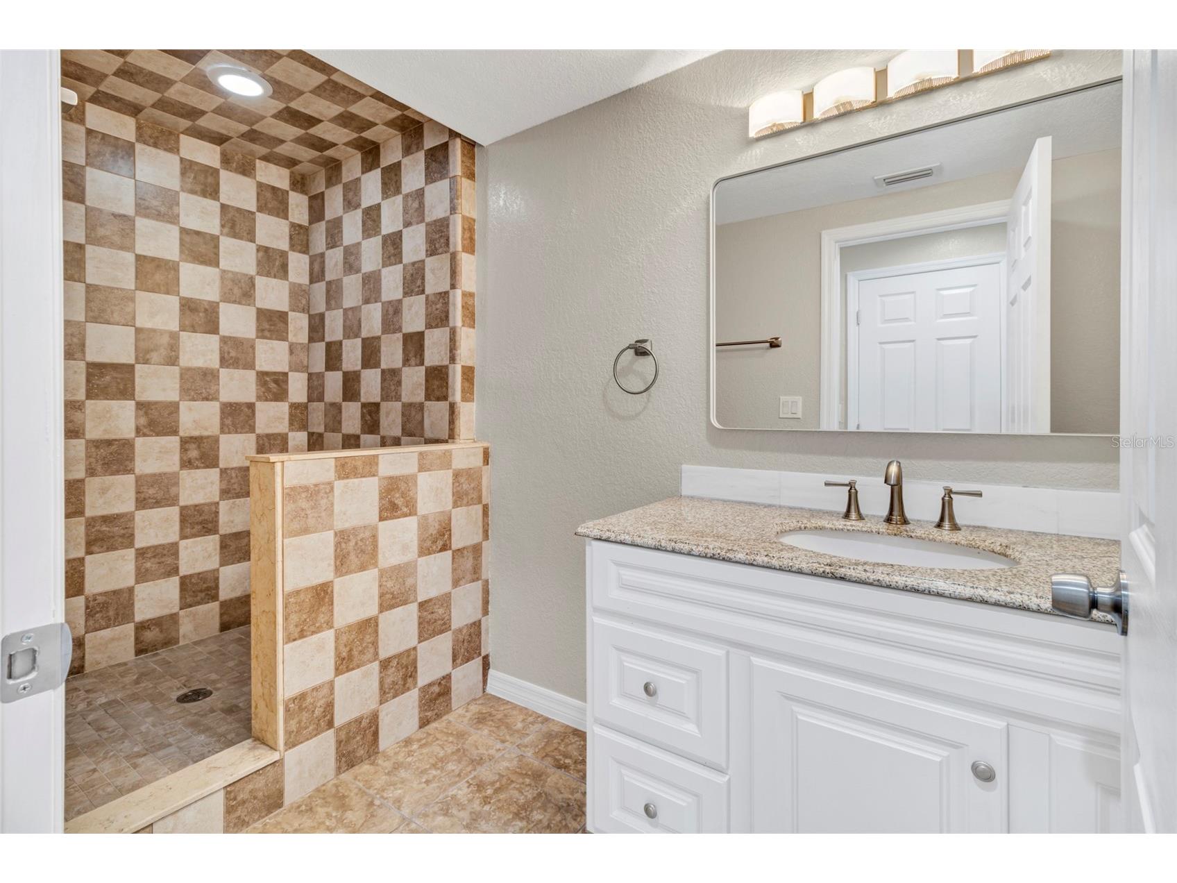 915 Seminole Boulevard Tarpon Springs FL 34689 TB8461709 image26