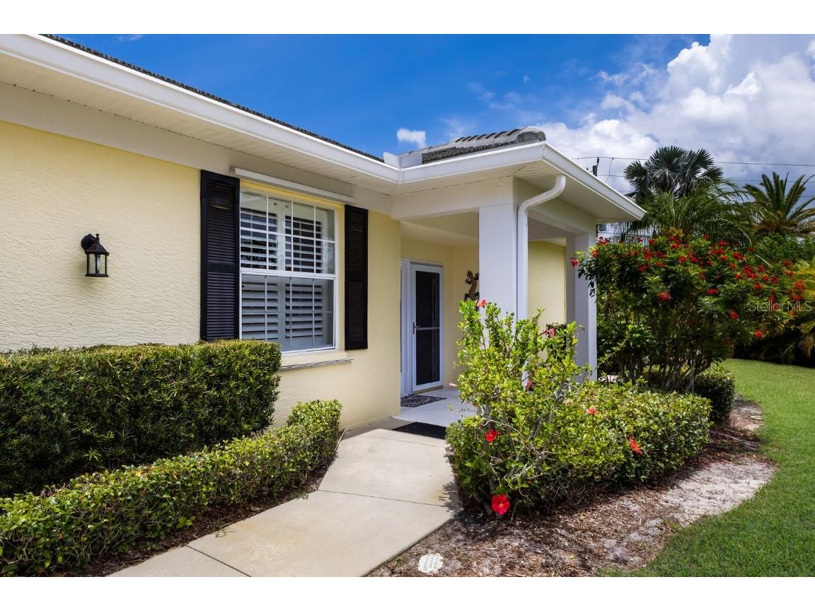 915 SW Barclay Court Venice FL 34293 A4654482 image2