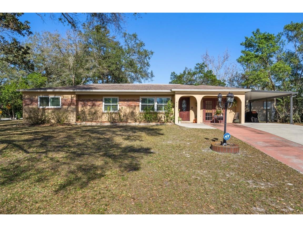 915 W Country Club Drive Tampa FL 33612 T3427596 image1