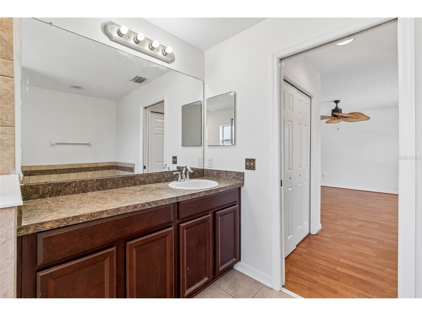 915 Windton Oak Drive Ruskin FL 33570 TB8525698 image26