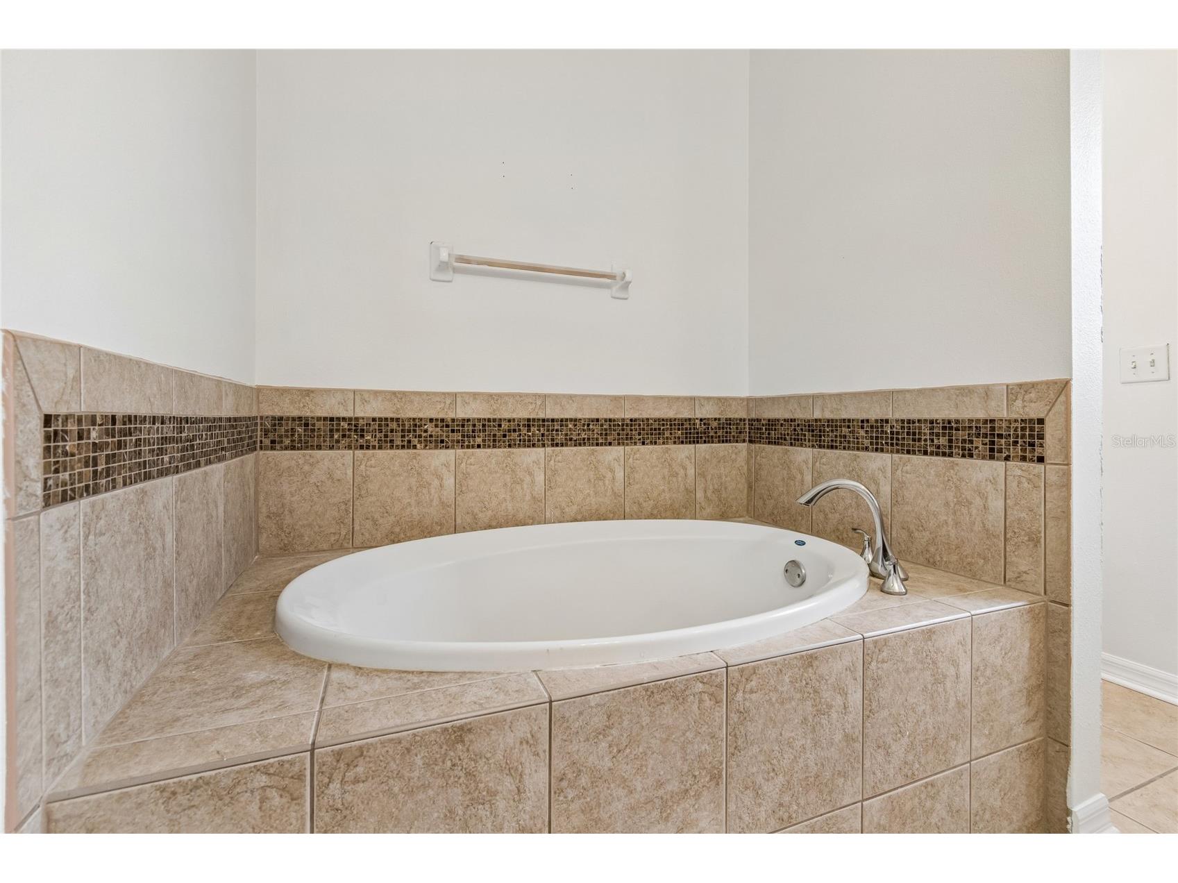 915 Windton Oak Drive Ruskin FL 33570 TB8525698 image28
