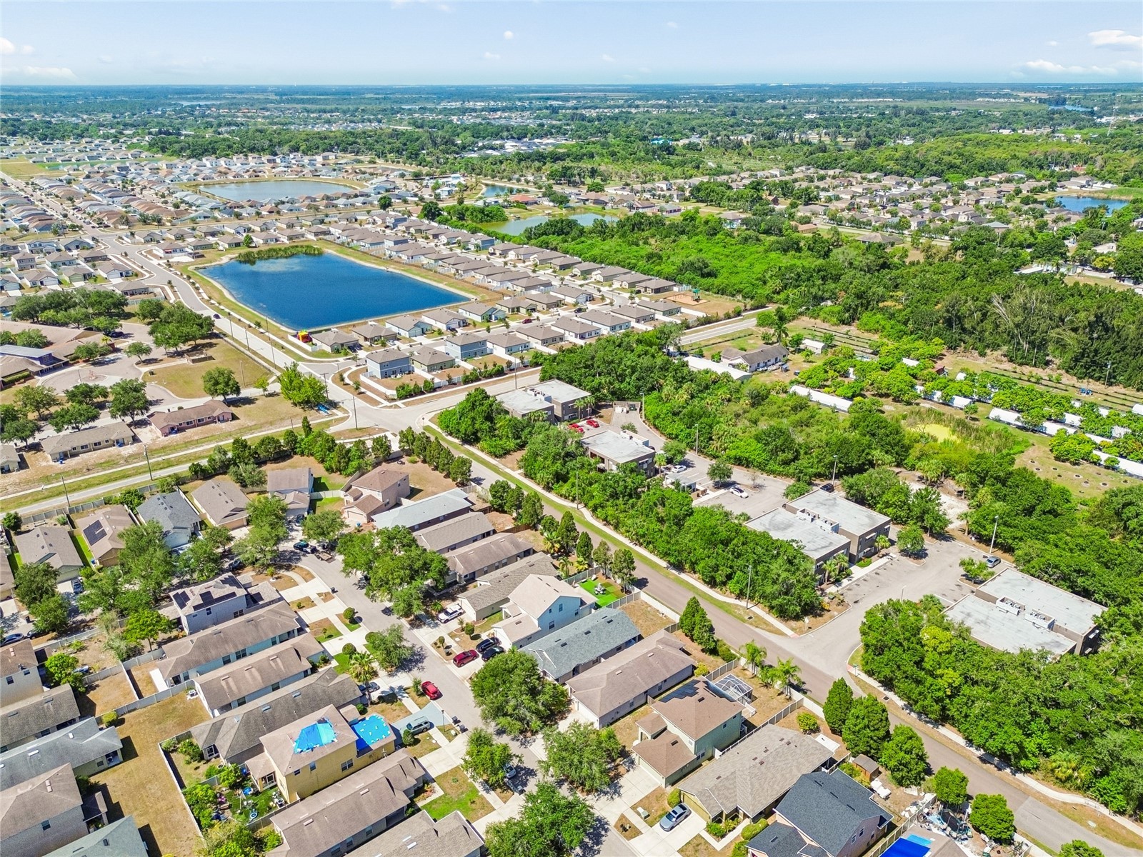 915 Windton Oak Drive Ruskin FL 33570 TB8525698 image57