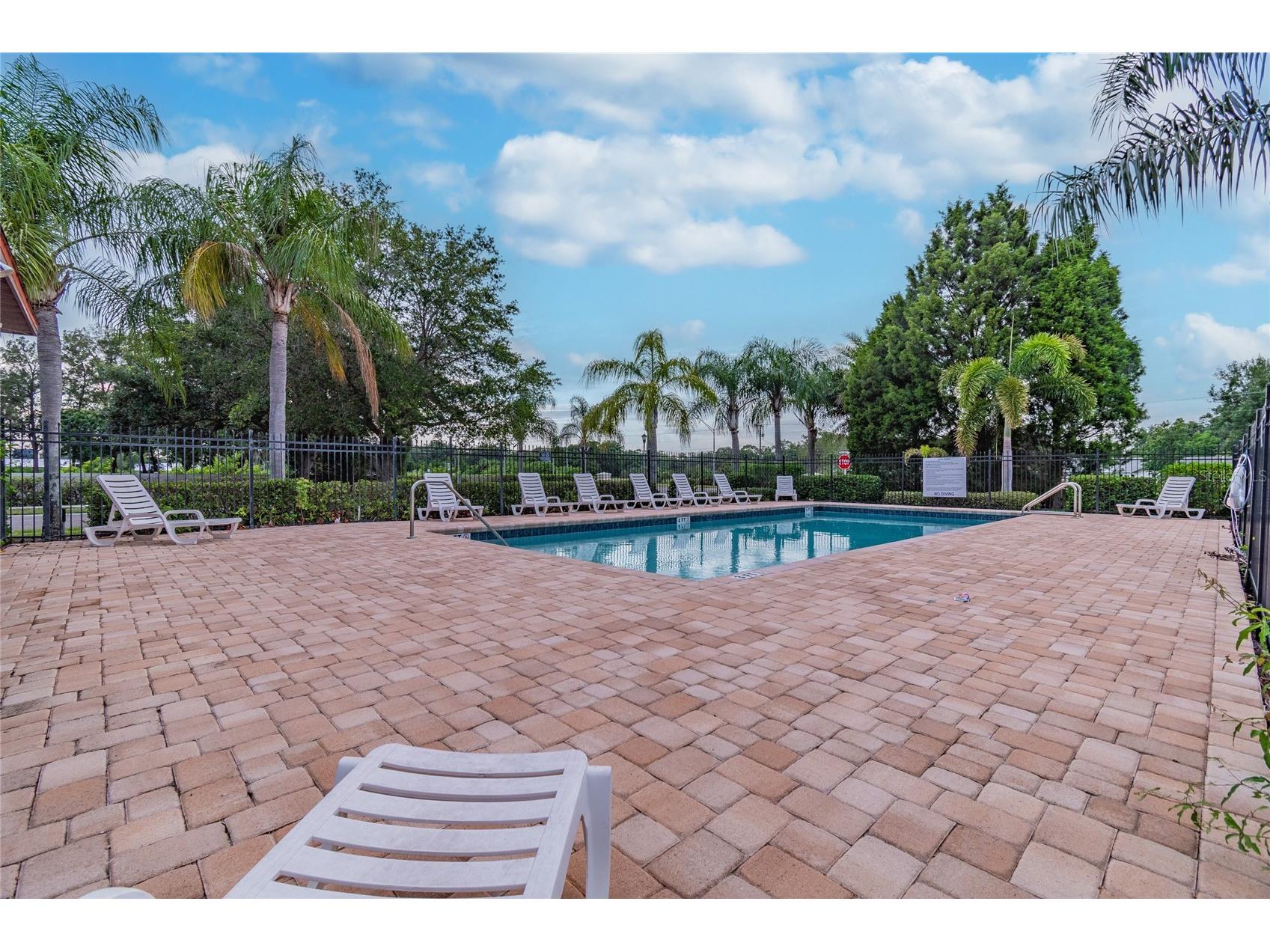 915 Windton Oak Drive Ruskin FL 33570 TB8525698 image63